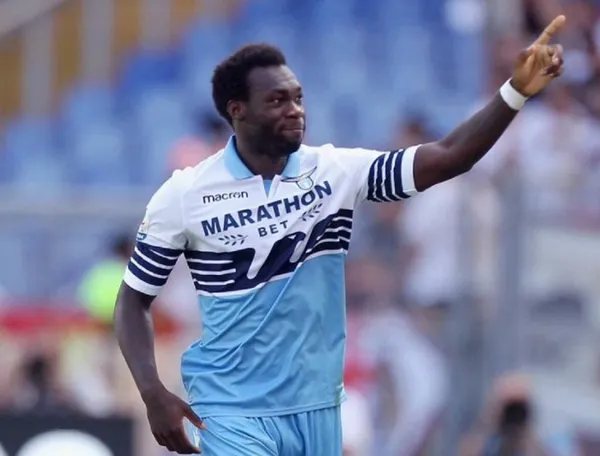 Felipao celebró el cumpleaños de uno de sus compañeros en Lazio