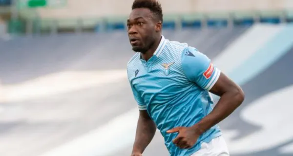 Felipe Caicedo despertó el interés de la Liga de Turquía, específicamente de Beşiktaş que también quiere contar con Diego Costa. Mira la diferencia de salarios entre ambos