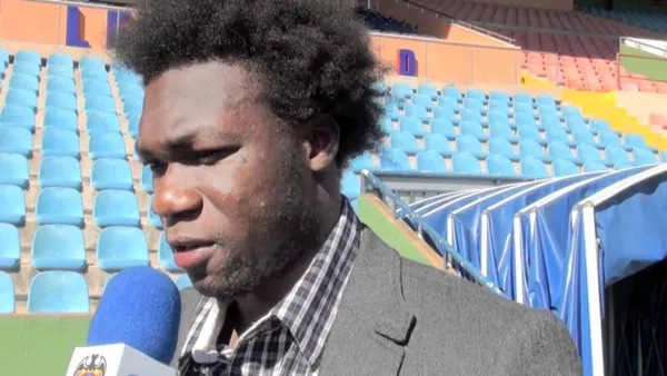 Felipe Caicedo presumió su costoso auto en las calles de Italia