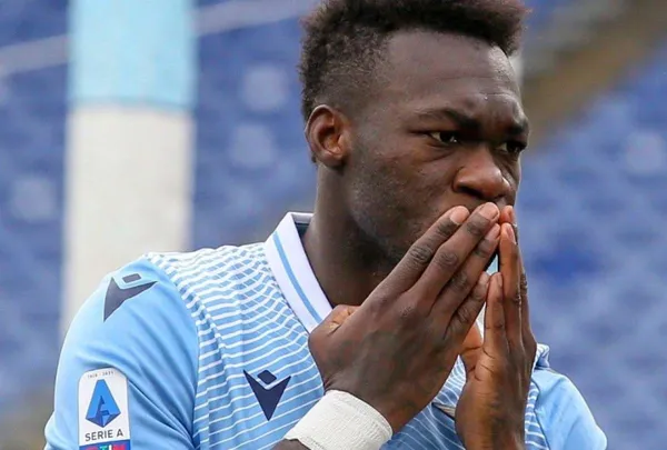 Felipe Caicedo tiene una colección de gorras que valen una fortuna