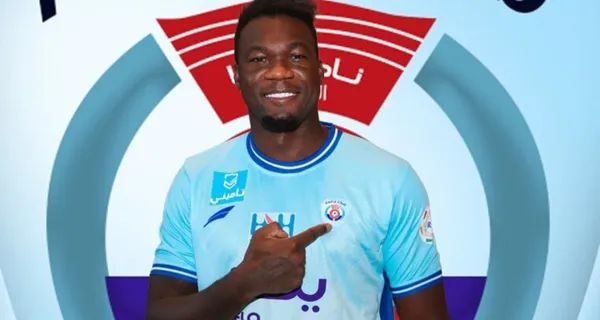 Felipe Caicedo ya pudo mirar a su nuevo equipo en Medio Oriente, sin embargo no se llevó la mejor de las imágenes