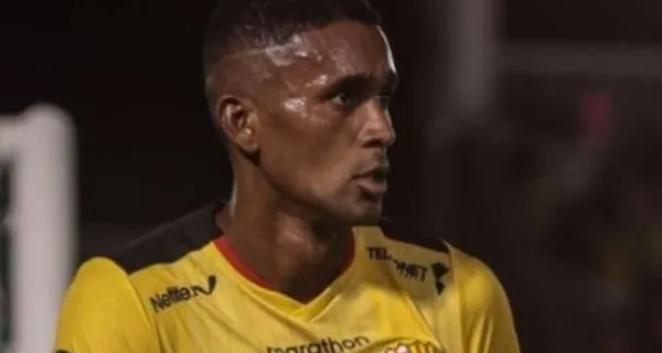 Fidel Martínez falló un gol imposible en el partido entre Barcelona SC ante 9 de Octubre, pero a esto se dedica tras salir del club