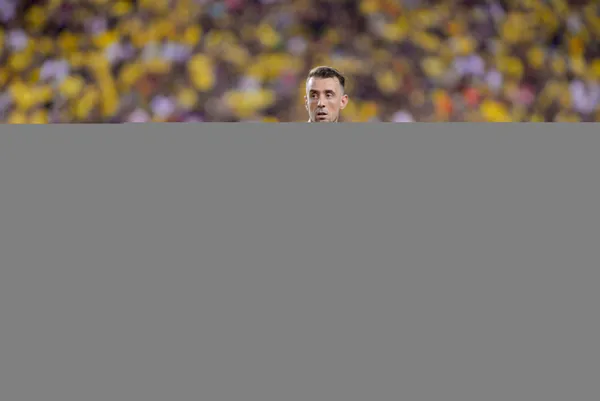 FIFA dispone reducción de los sueldos