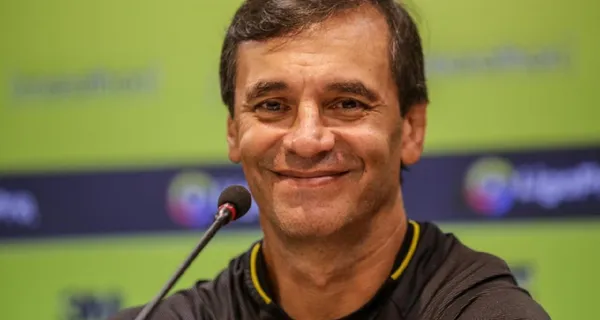 Flamengo anunció las contrataciones de Kenedy desde el Chelsea y Andreas Pereira desde el Manchester United. Fabián Bustos no tiene temor y les buscará jugar de igual a igual