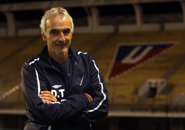 Fossati tuvo opciones para volver a dirigir en el país