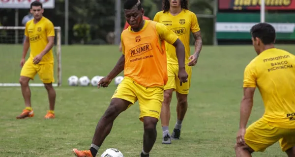 Gabriel Cortez apareció pasado de peso en Barcelona SC y, por tanto, lento en el traslado del balón