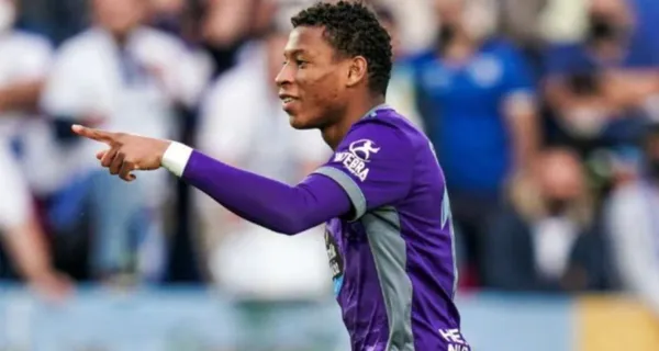 Gonzalo Plata no jugó ante Sevilla y les terminó haciendo falta para que desequilibre el partido