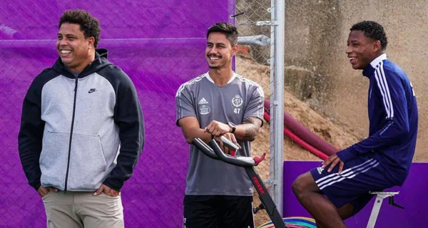Gonzalo Plata llegó con gran expectativa al Real Valladolid con luz verde de Ronaldo y del entrenador Pacheta. A horas de su debut ante Girona, mira en qué posición jugará