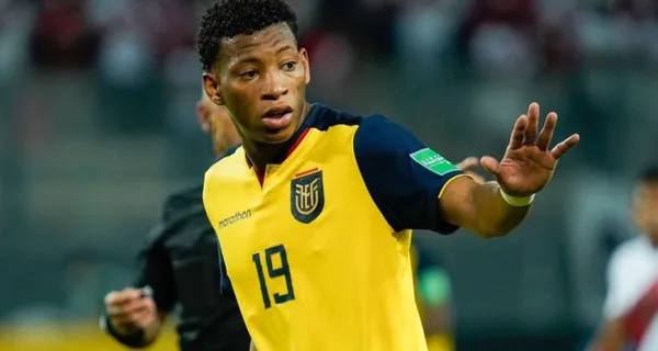 Gonzalo Plata no pudo ser tomado en cuenta por Gustavo Alfaro en el último partido, debido a que no estaba al 100%