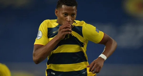 Gonzalo Plata sigue teniendo minutos en Real Valladolid y Ronaldo se asombró de la capacidad que tiene en la cancha. Por ello ya lo comparó con Lionel Messi