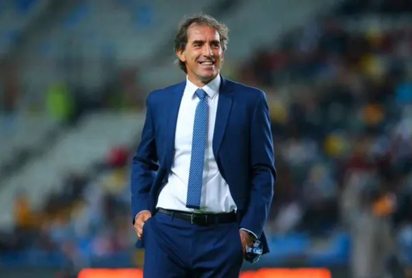 Guillermo Almada no olvida su pasado amarillo.