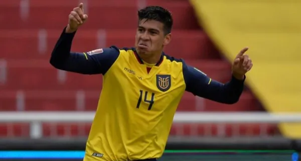 Gustavo Alfaro está comprometido con el proceso eliminatorio y sobre todo sale en defensa de sus jugadores, como es el caso de Xavier Arreaga a quien lo critican mucho