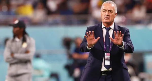 Gustavo Alfaro no ha cerrado aún su renovación con Selección Ecuatoriana y revelan lo que hizo para que les ponga cuesta arriba su trato