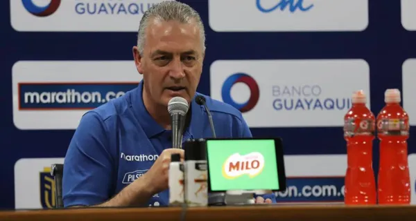 Gustavo Alfaro ha sido ampliamente criticado luego de sus decisiones técnicas con la Selección Ecuatoriana, sobre todo tras perder contra Venezuela. Por ello para la rueda de prensa que dio pidió escoger las preguntas a responder