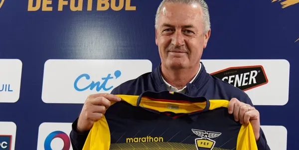 Gustavo Alfaro habría tomado su decisión sobre continuar en la Selección Ecuatoriana