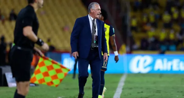 Gustavo Alfaro que alcanzó un empate ante Colombia en condición de visitante habló en rueda de prensa sobre los comentarios negativos que da el periodismo ecuatoriano y los llamó los más criticones
