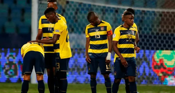 Hay sorpresas en la alineación de la Selección Ecuatoriana. Gustavo Alfaro dispuso un planteamiento agresivo donde los carrileros tendrán protagonismo