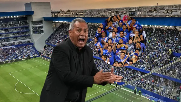 Hernán Torres enojado, gritando, hinchas de Emelec. Foto tomada de: API/Emelec