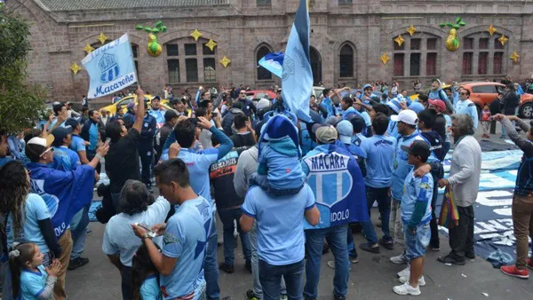 Hinchas de Macará inmiscuídos en una gresca