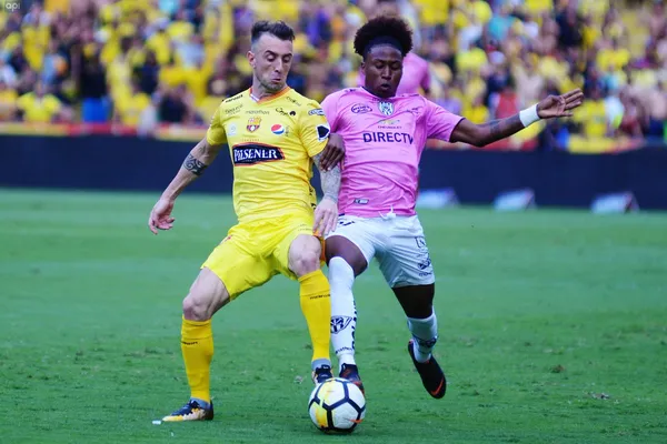 Hoy hizo noticia el cuadro Canario porque da un paso al costado de los torneos organizados por FEF