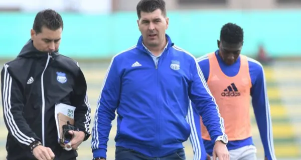 Ismael Rescalvo apuntó a la falta de puntería por parte de sus delanteros para no embolsarse el resuiltado a favor de Emelec ante Técnico Univeristario ¿Tiene razón?