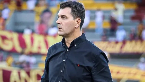Ismael Rescalvo entrenador de Barcelona SC