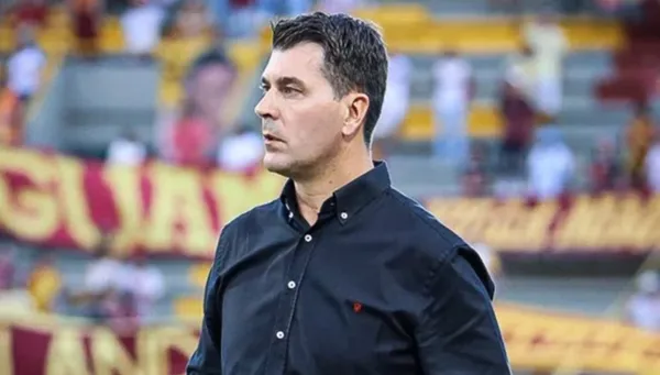 Ismael Rescalvo entrenador de Barcelona SC