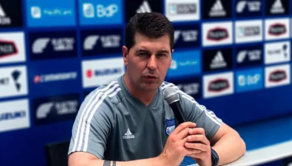 Ismael Rescalvo pecó de confiado contra Gualaceo por ser recién ascendido