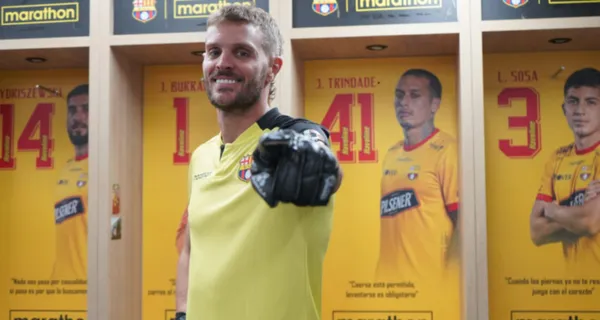 Javier Burrai se burló de un jugador de Deportivo Cuenca