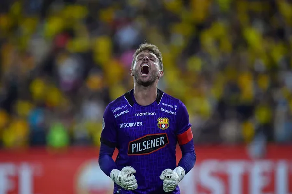 Javier Burrai, se perdería el partido frente a Técnico Universitario y sería duda para la Copa Libertadores.