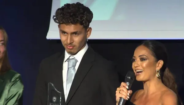 Jeremy Sarmiento fue elegido jugador joven de la temporada y dejó sus palabras a los aficionados