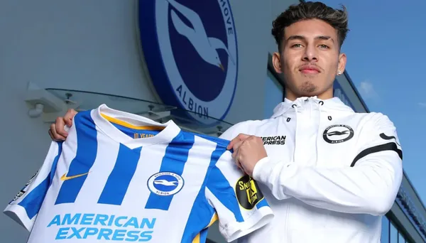 Jeremy Sarmiento lucirá una nueva dorsal en el partido contra el Tottenham