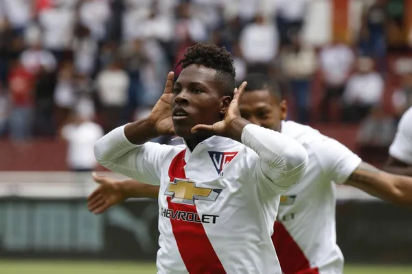 Jhojan Julio le puede dejar varios millones a LDU