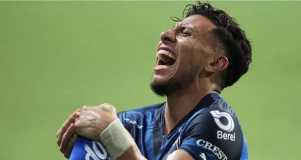 Joao Rojas regresó a las canchas, pero no tiene la mejor noticia