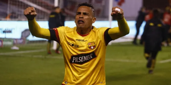 Jonatan Álvez no ha podido consolidarse en su nuevo equipo, pese a las constates oportunidades que le han dado, y extrañan a la versión que era en Barcelona SC
