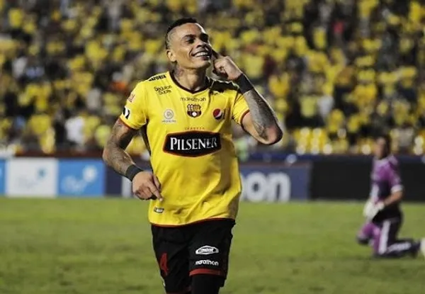 Jonathan Álvez se despide de Barcelona SC siendo campeón.
