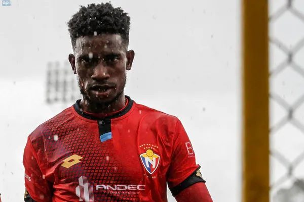 Jonathan Borja y Johan Padilla tenían libre por su convocatoria a la selección ecuatoriana pero decidieron hacerse presentes en Tumbaco