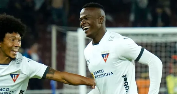 José Angulo es el más apuntado por la hinchada de Liga de Quito y esto hizo para silenciar las críticas