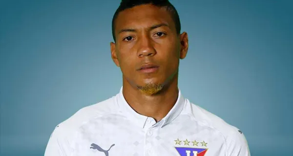 José Quintero hizo noticia fuera de las canchas, ya que luego del compromiso ante Técnico Universitario se fue a los golpes