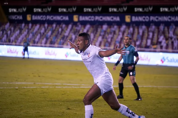 José Quintero volvió a decepcionar y los hinchas ya no aguantan más