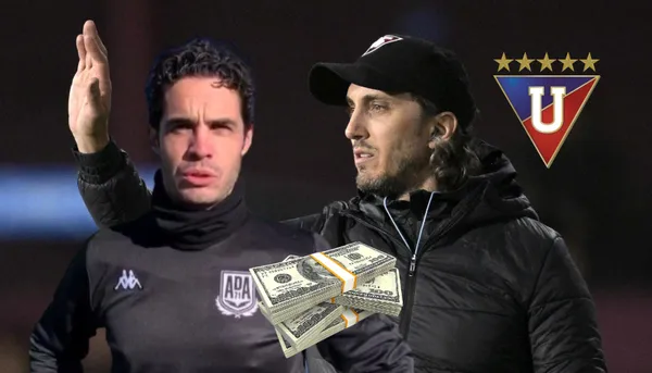 Josep Alcácer, al lado Luis Zubeldía.