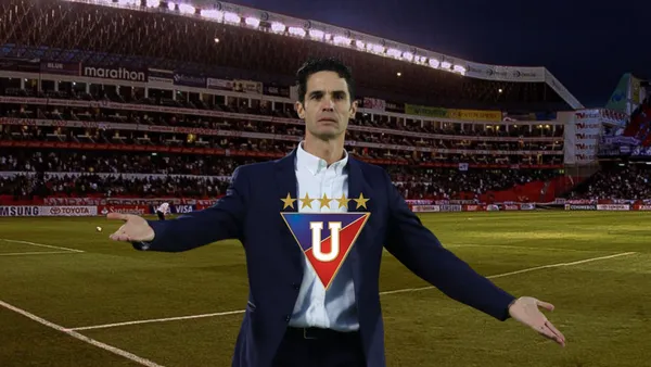 Josep Alcácer dirigiendo, escudo de Liga de Quito. Foto tomada de: API