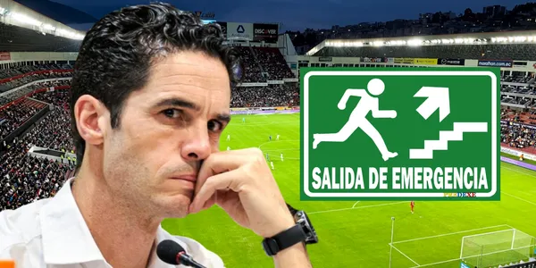 Josep Alcácer en el Estadio Rodrigo Paz Delgado (Foto tomada de: Primicias/Liga de Quito/Extintor)