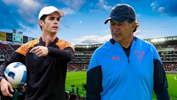 Josep Alcácer y Patricio Hurtado en el Estadio Rodrigo Paz Delgado (Foto tomada de: Liga de Quito)