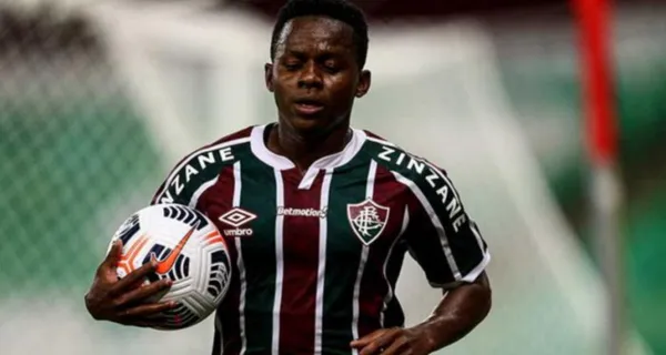 Juan Cazares alista sus maletas porque lo esperan en el fútbol de Ucrania, luego de su largo paso por Brasil. Pero ¿Cuánto puede llegar a ganar?