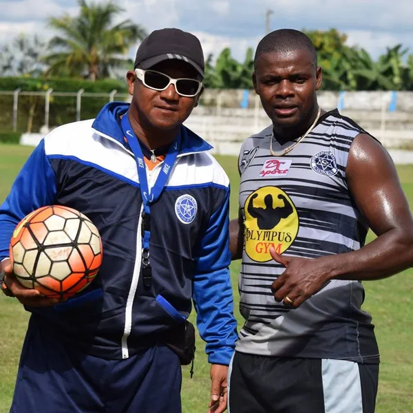 Juega en la Serie B del fútbol local
