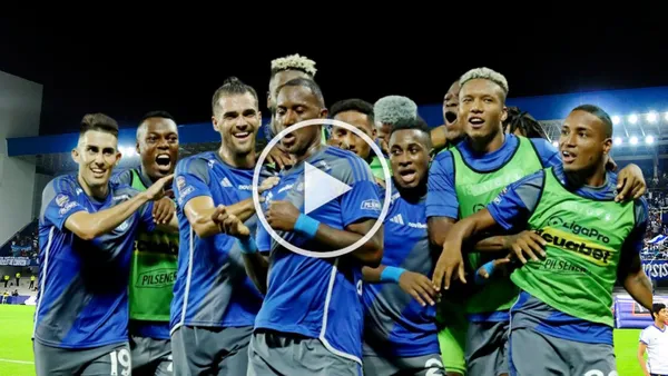 Jugadores de Emelec festejando. Foto tomada de: El Comercio/Emelec
