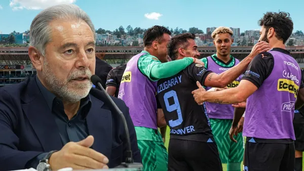 Jugadores de Liga de Quito e Isaac Álvarez (Foto tomada de: Liga de Quito/API/La Red)