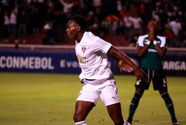 Julio se fue a México para su 1era experiencia internacional