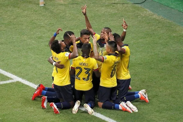 Juntar jugadores que se conocen es la clave de Gustavo Alfaro